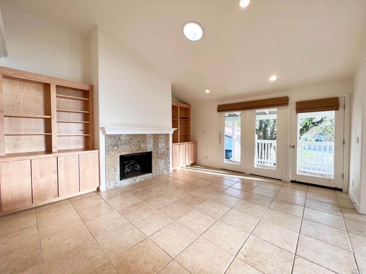 941 Mariposa Lane - Photo 1