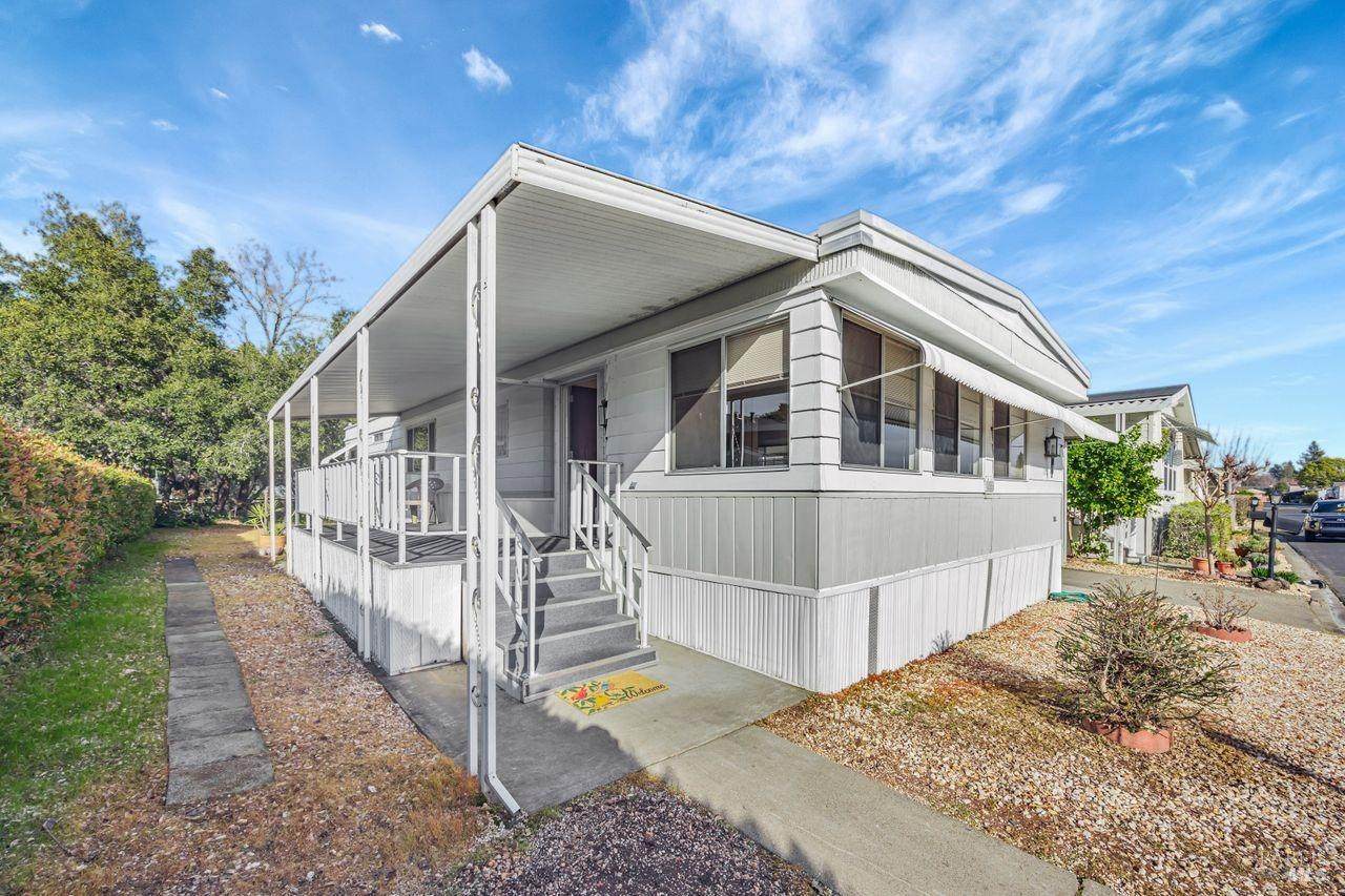 106 Winchester Drive - Photo 1