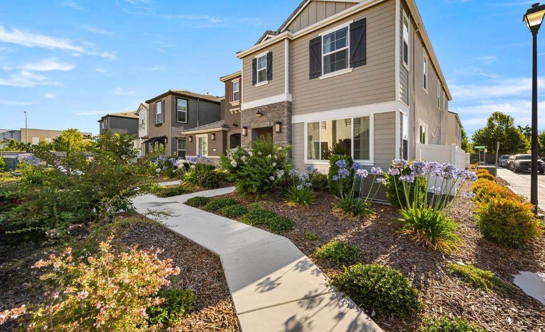 3132 Tanager Court - Photo 1