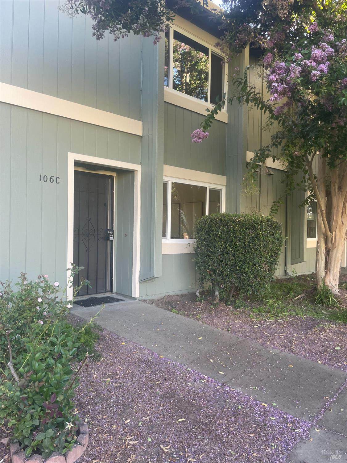 106 Oliva Court - Photo 1