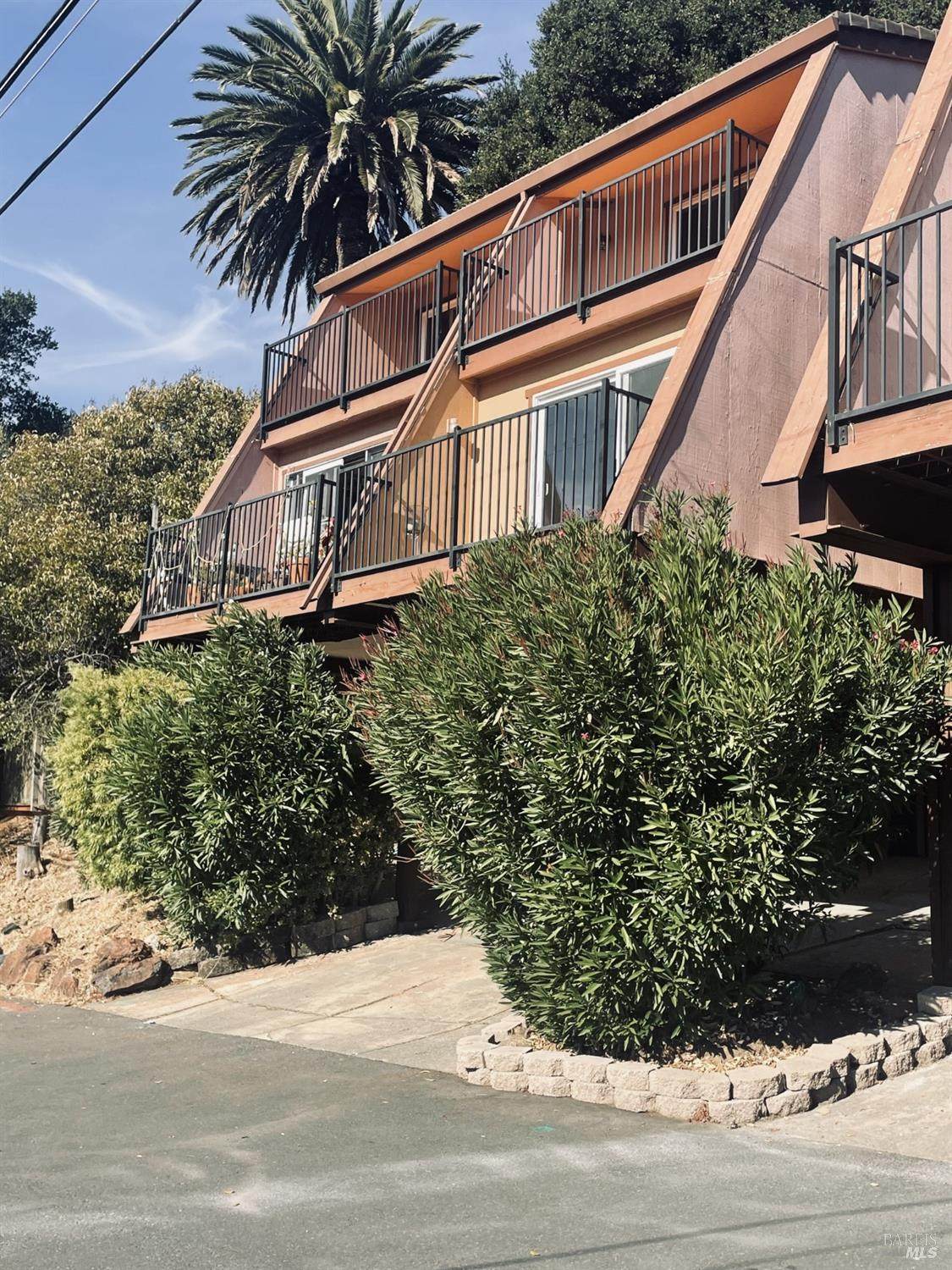 20 Luna Lane - Photo 1