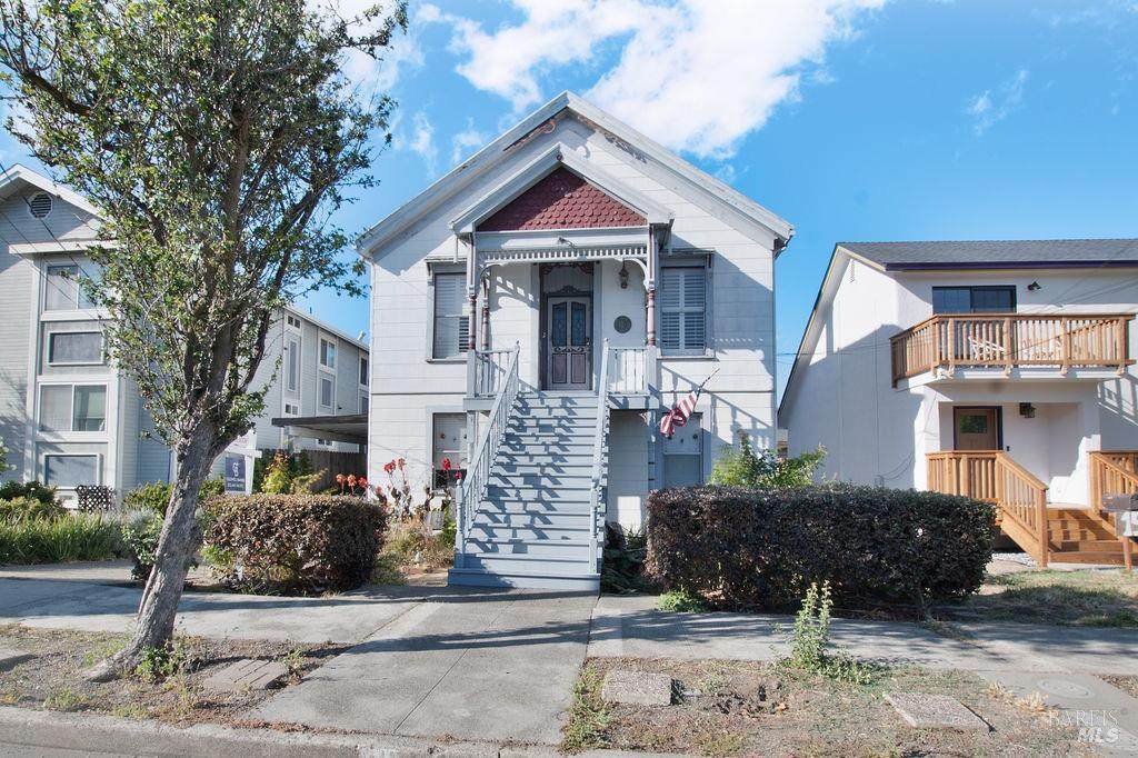 141 F Street - Photo 1