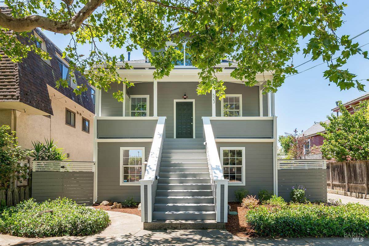 523 B Street - Photo 1
