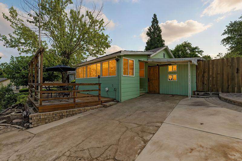 236 Highland Drive - Photo 1