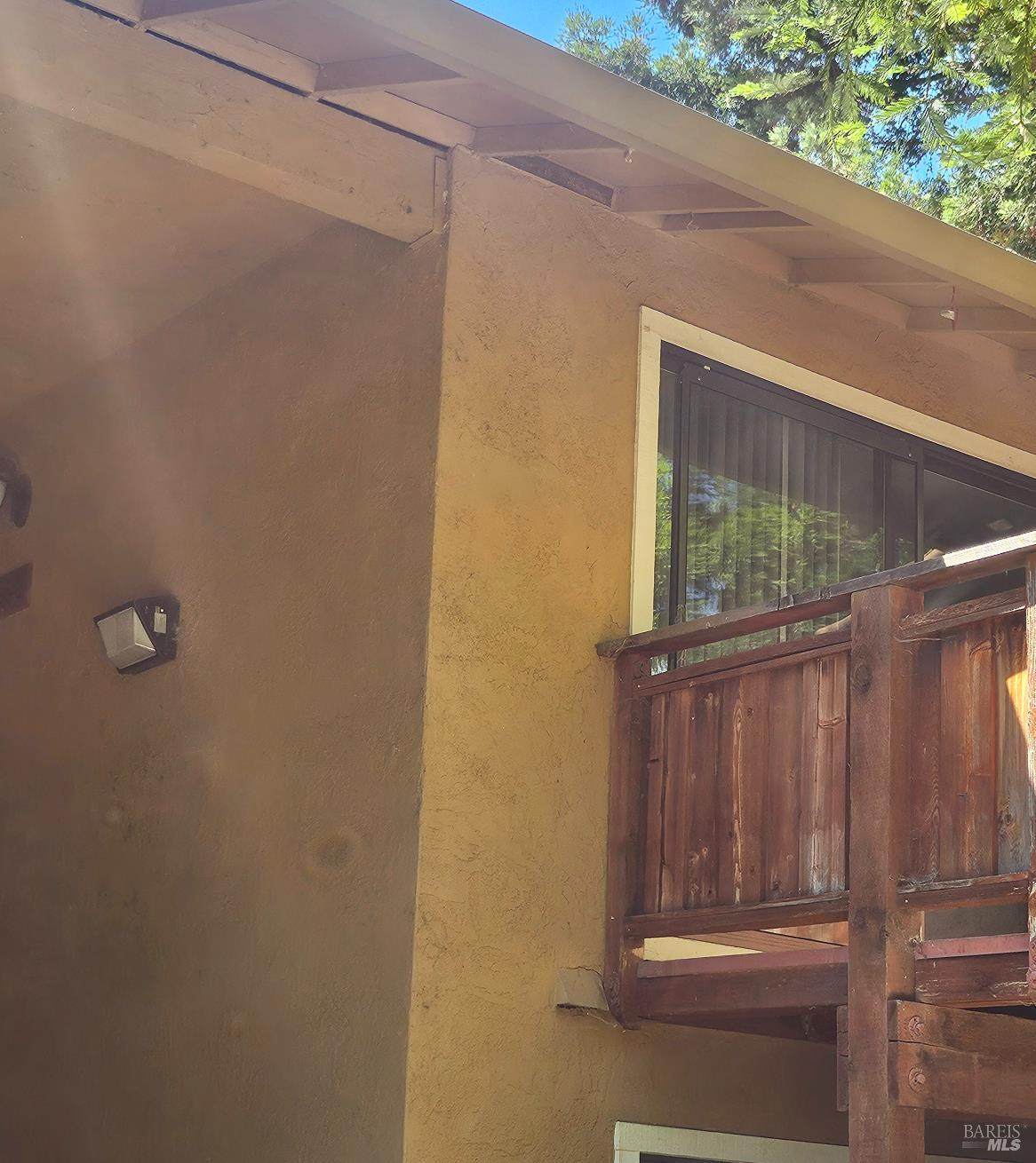 690 Arcadia Drive - Photo 1