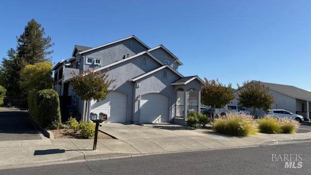 520 Studley Street - Photo 1