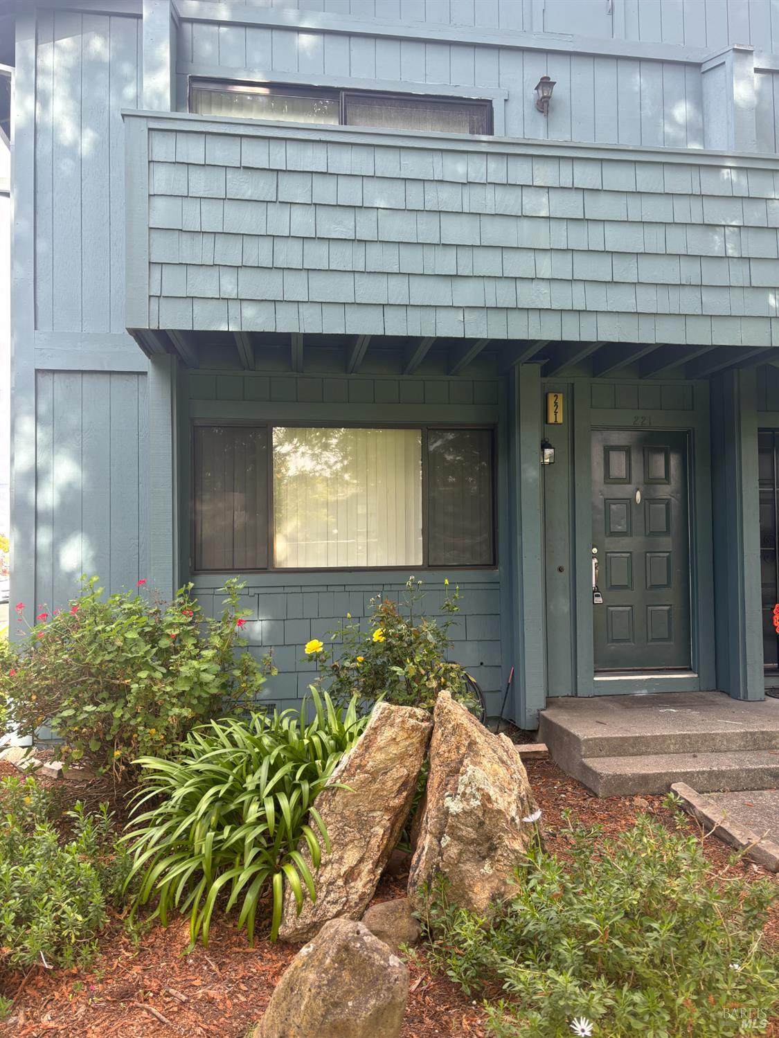 221 College View Drive - Photo 1