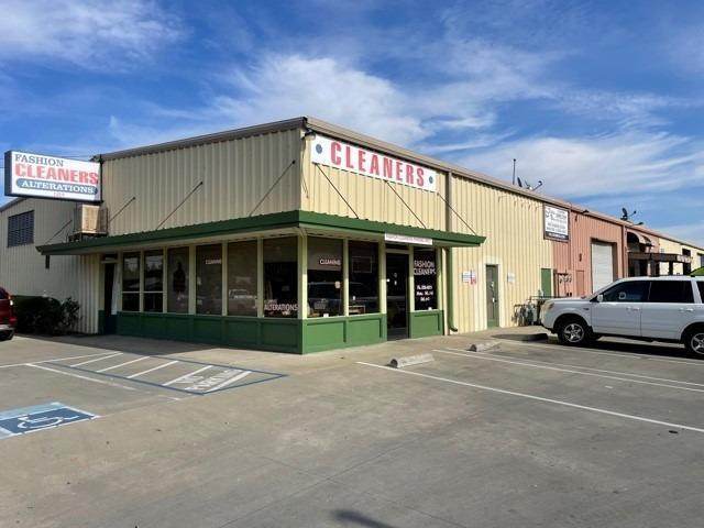 1324 Carpenter - Photo 1