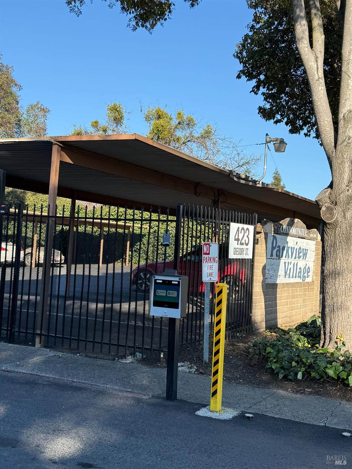 1625 Park Lane - Photo 1