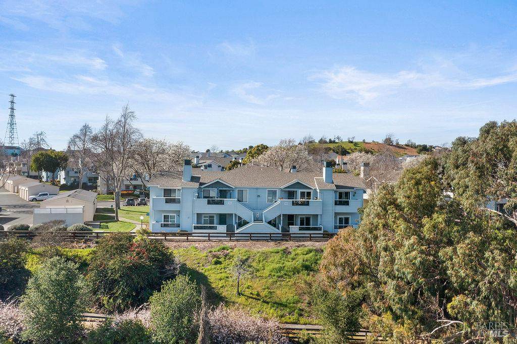 1201 Glen Cove Parkway - Photo 1