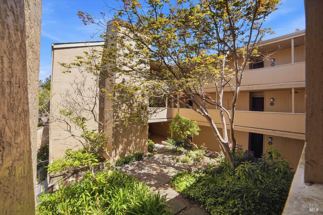 1370 Townview Avenue - Photo 1