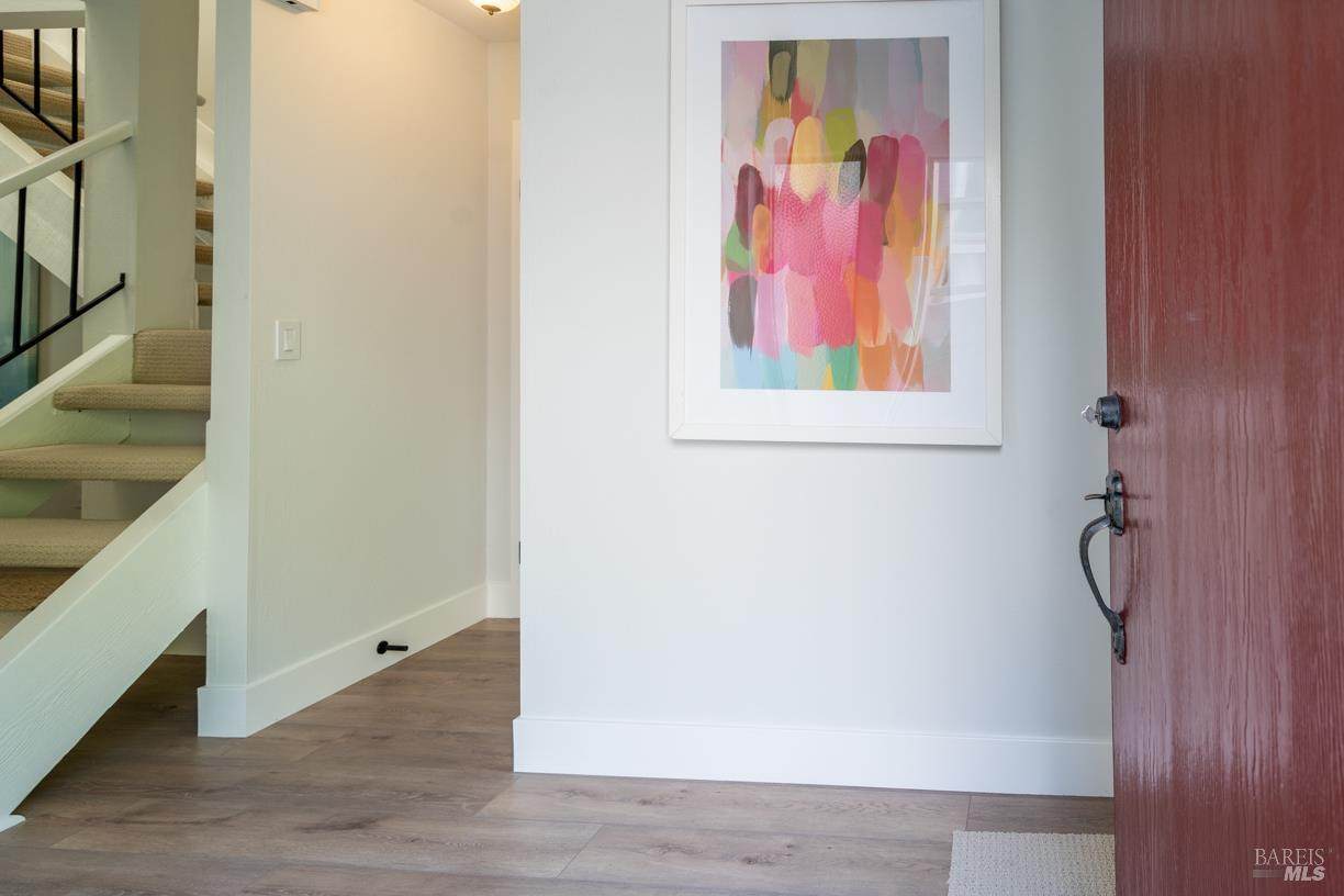 4 James Black Circle - Photo 1