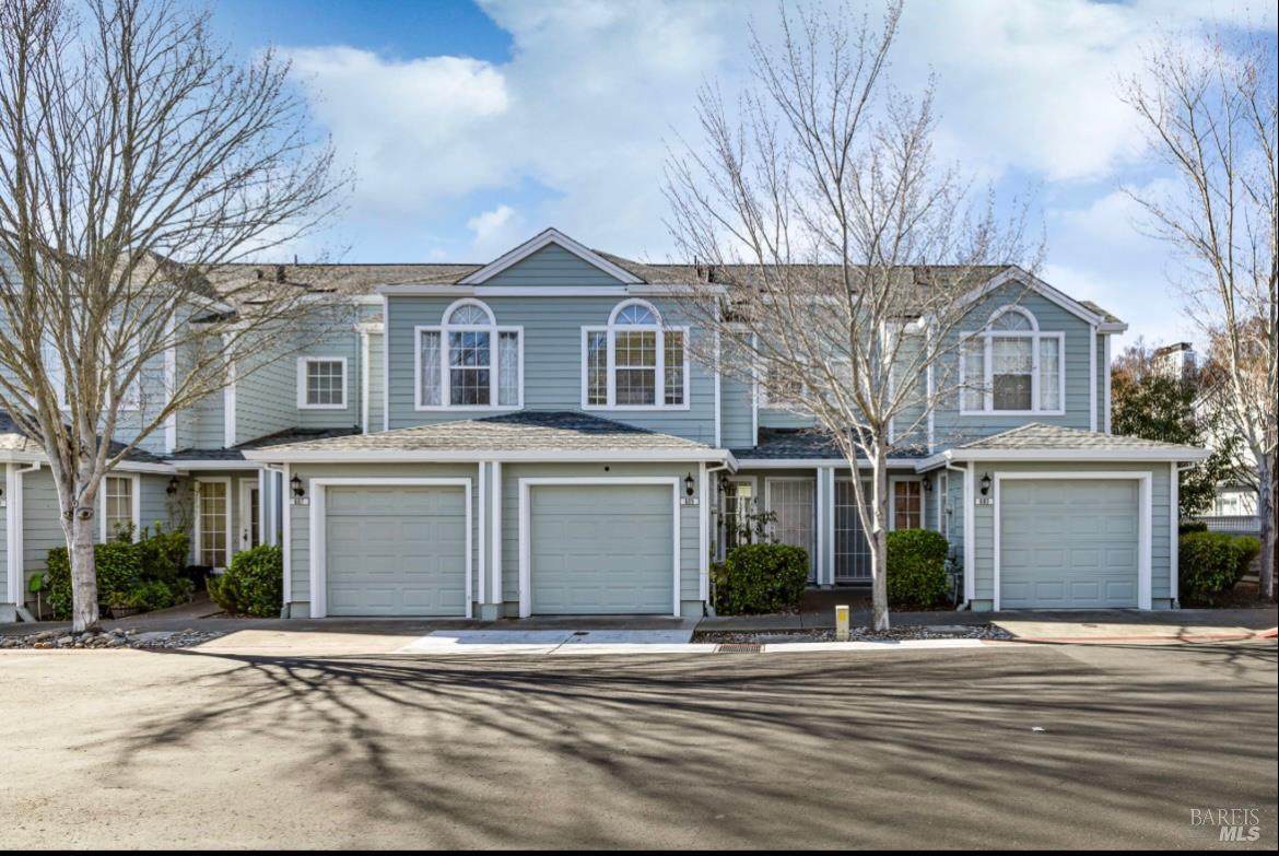605 Laurel Grove Circle Circle - Photo 1