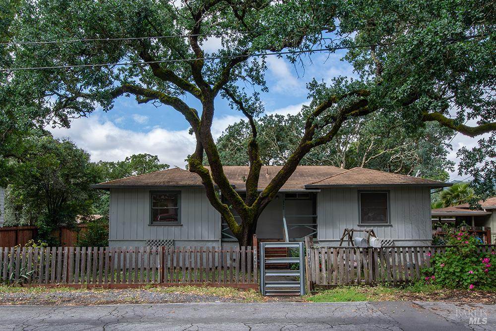 18466 4th Avenue - Photo 1