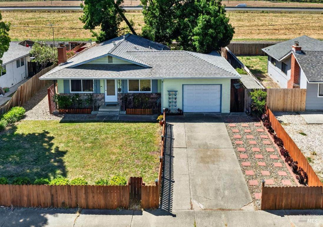 1607 James Street - Photo 1