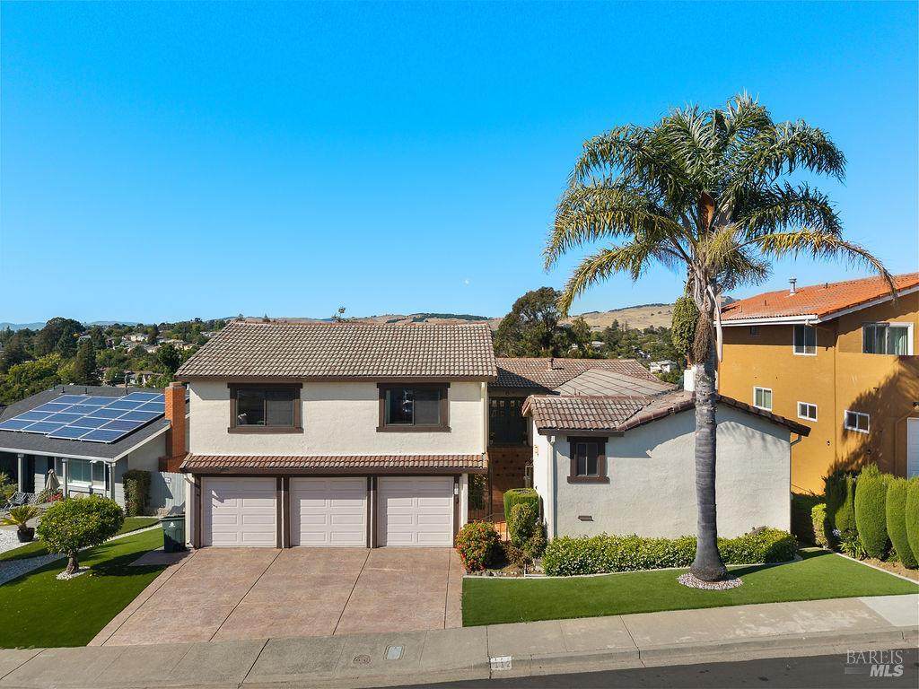 112 Serra Drive - Photo 1