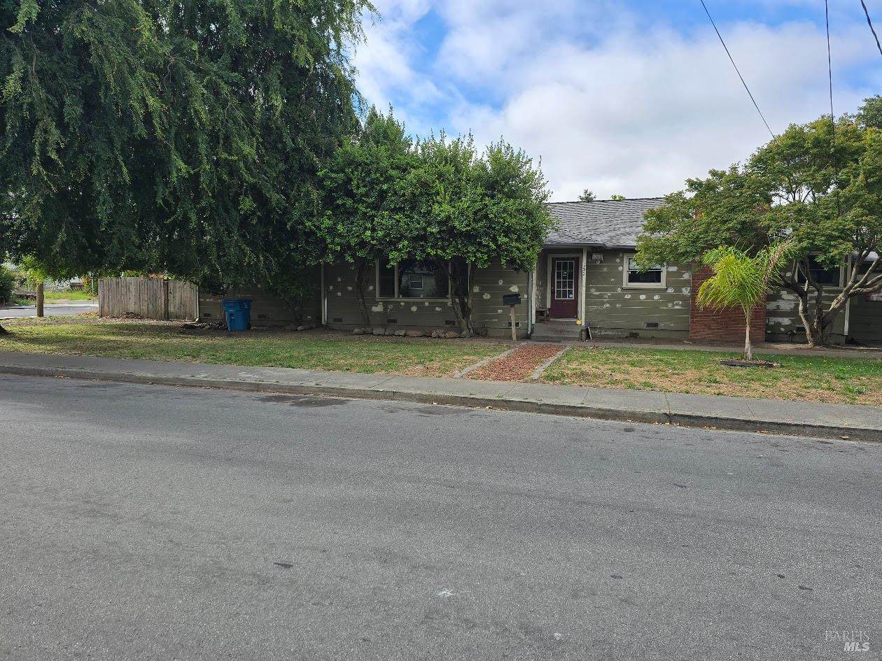 502 Leo Drive - Photo 1