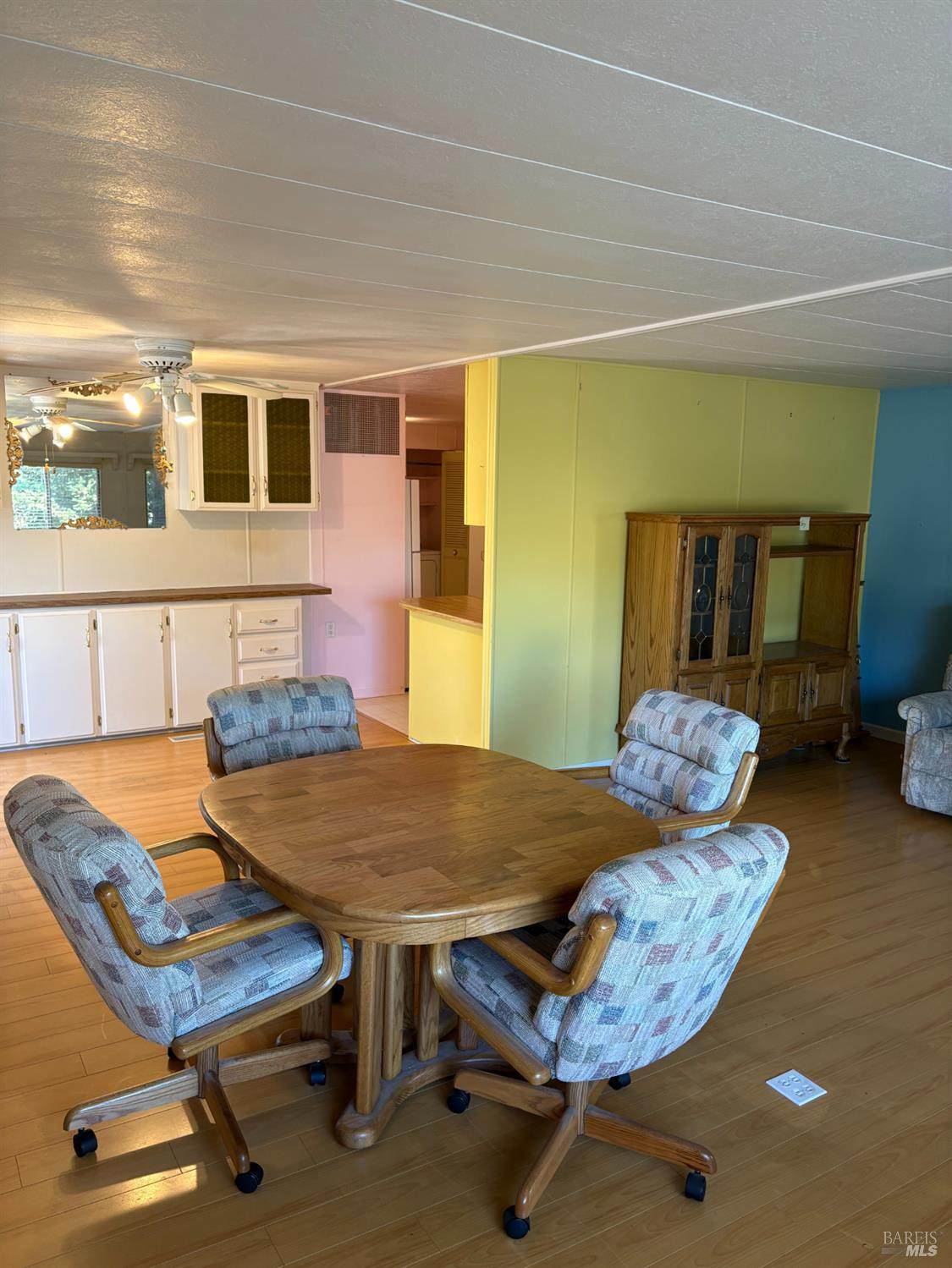 717 Mcdowell Boulevard - Photo 1