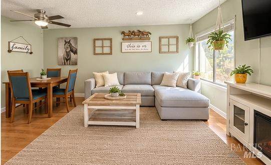 2890 Redwood Parkway - Photo 1