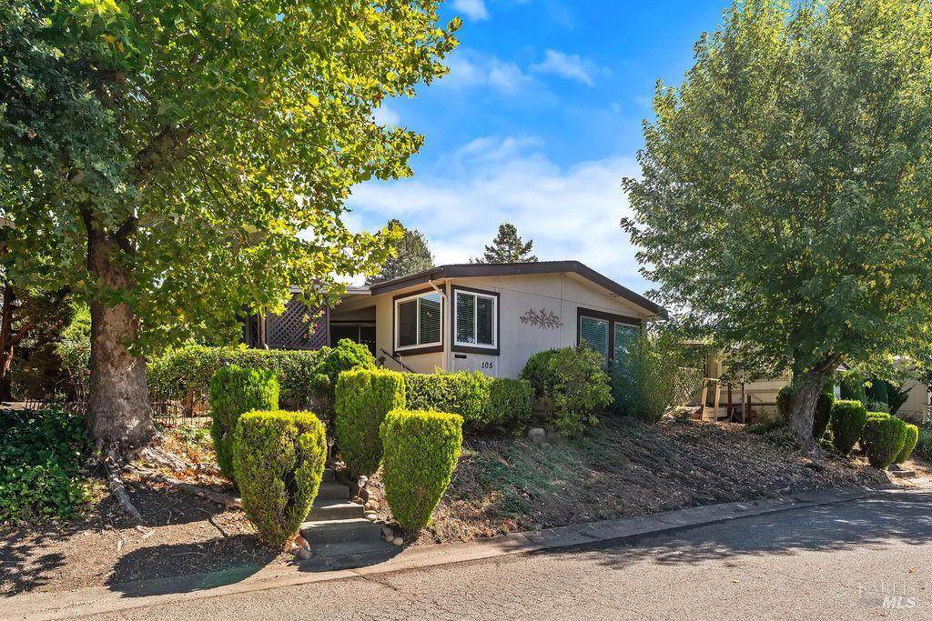 105 Glenoak Court - Photo 1