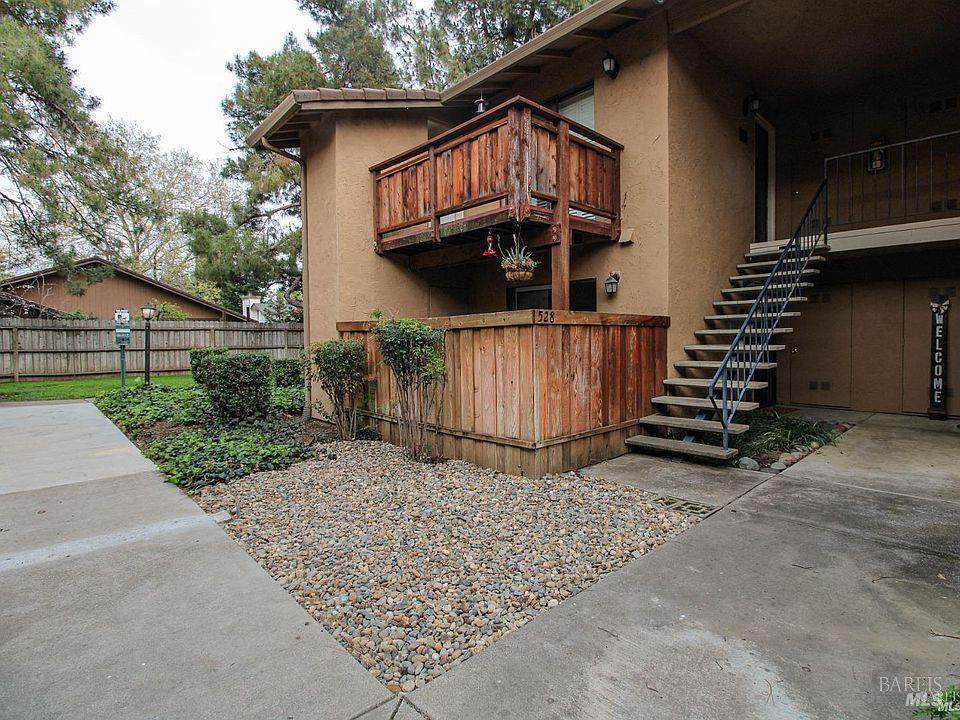 530 Arcadia Drive - Photo 1