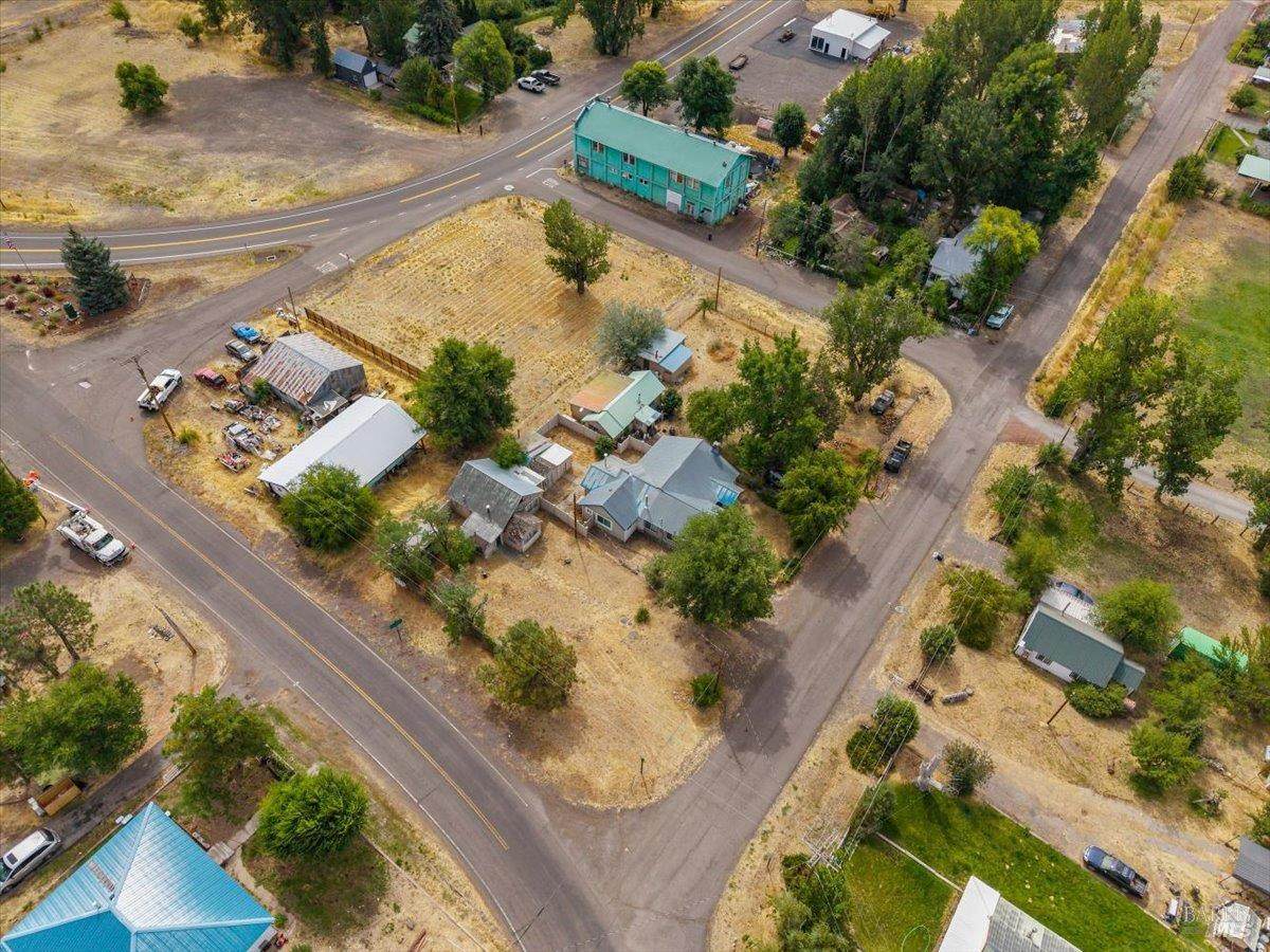303 Ash Street - Photo 1