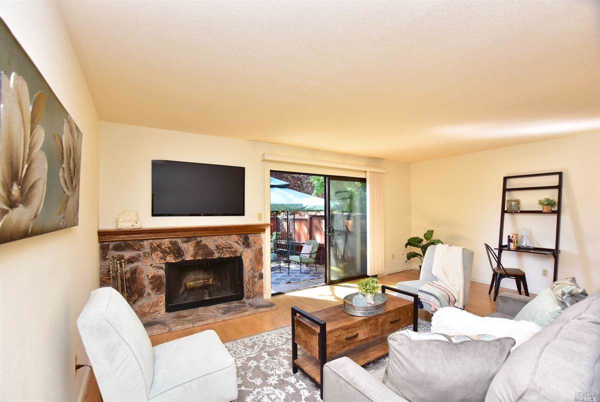 20 Lotus Court - Photo 1