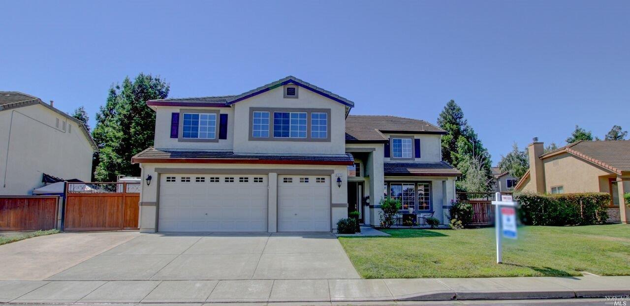 825 Summerbreeze Drive - Photo 1