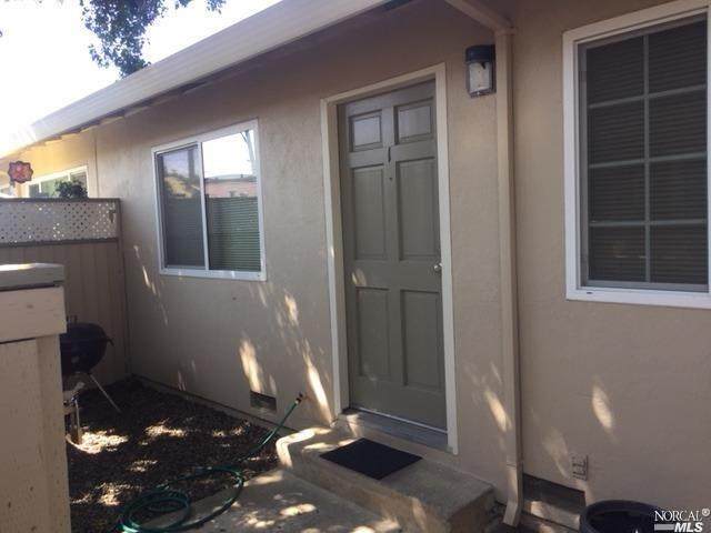 703 Ohio Street - Photo 1