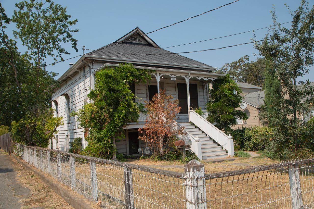 433 Olive Street - Photo 1