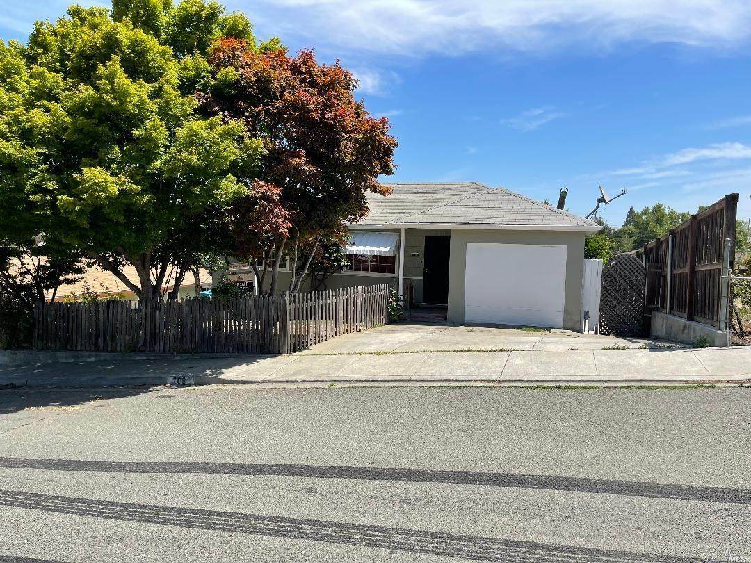 706 Porter Street - Photo 1
