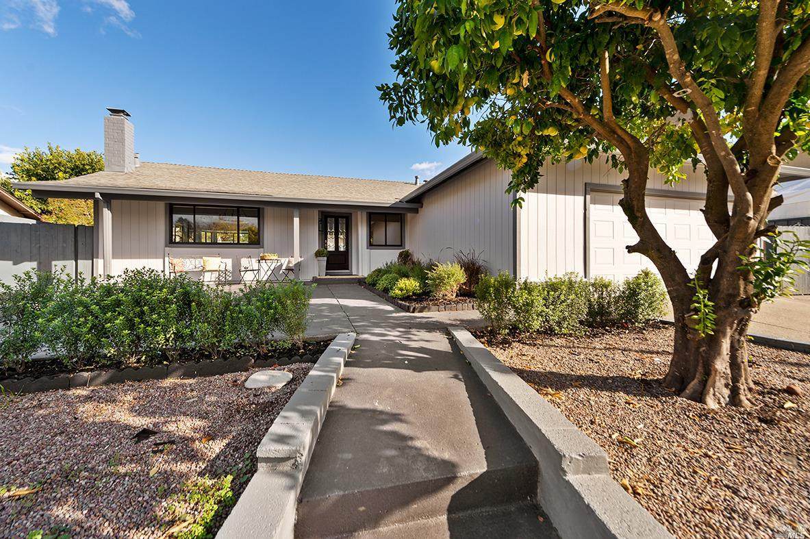 1480 Glenside Street - Photo 1