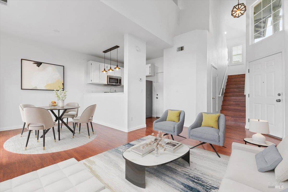 1623 Pinebrook Place - Photo 1