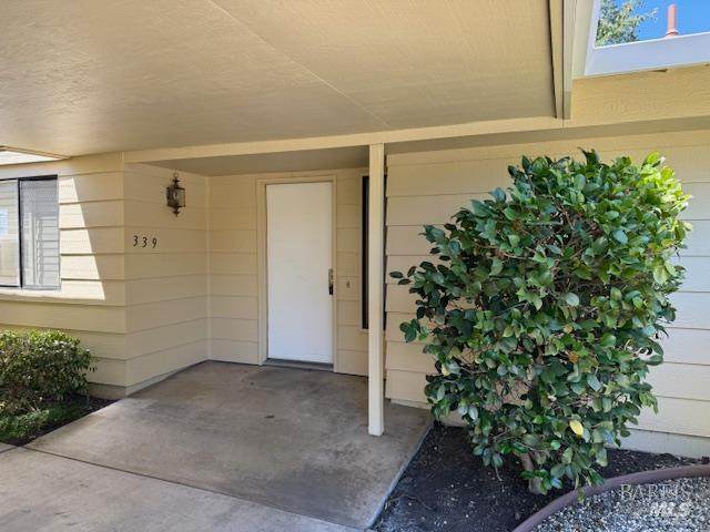 339 Twin Lakes Drive - Photo 1