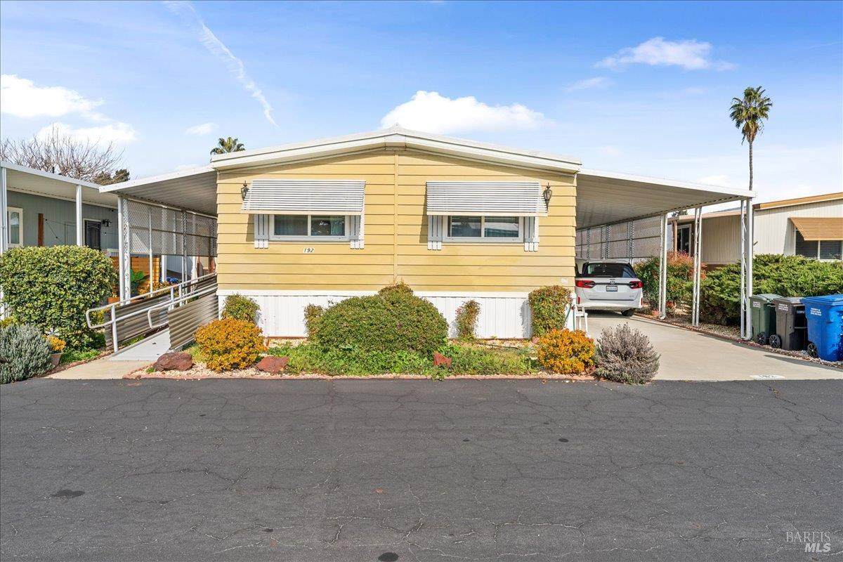 192 Kona Circle - Photo 1