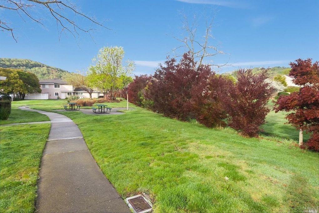 46 Tahoe Circle - Photo 1