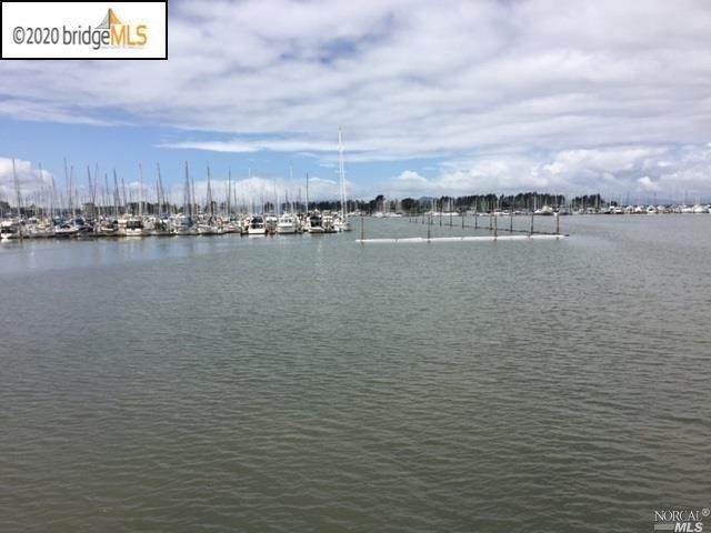 4 Admiral Drive - Photo 1