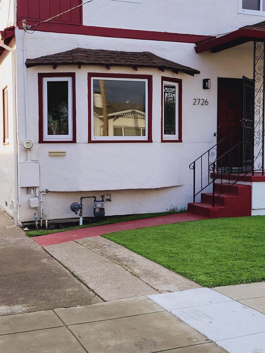 2726 Wallace Street - Photo 1