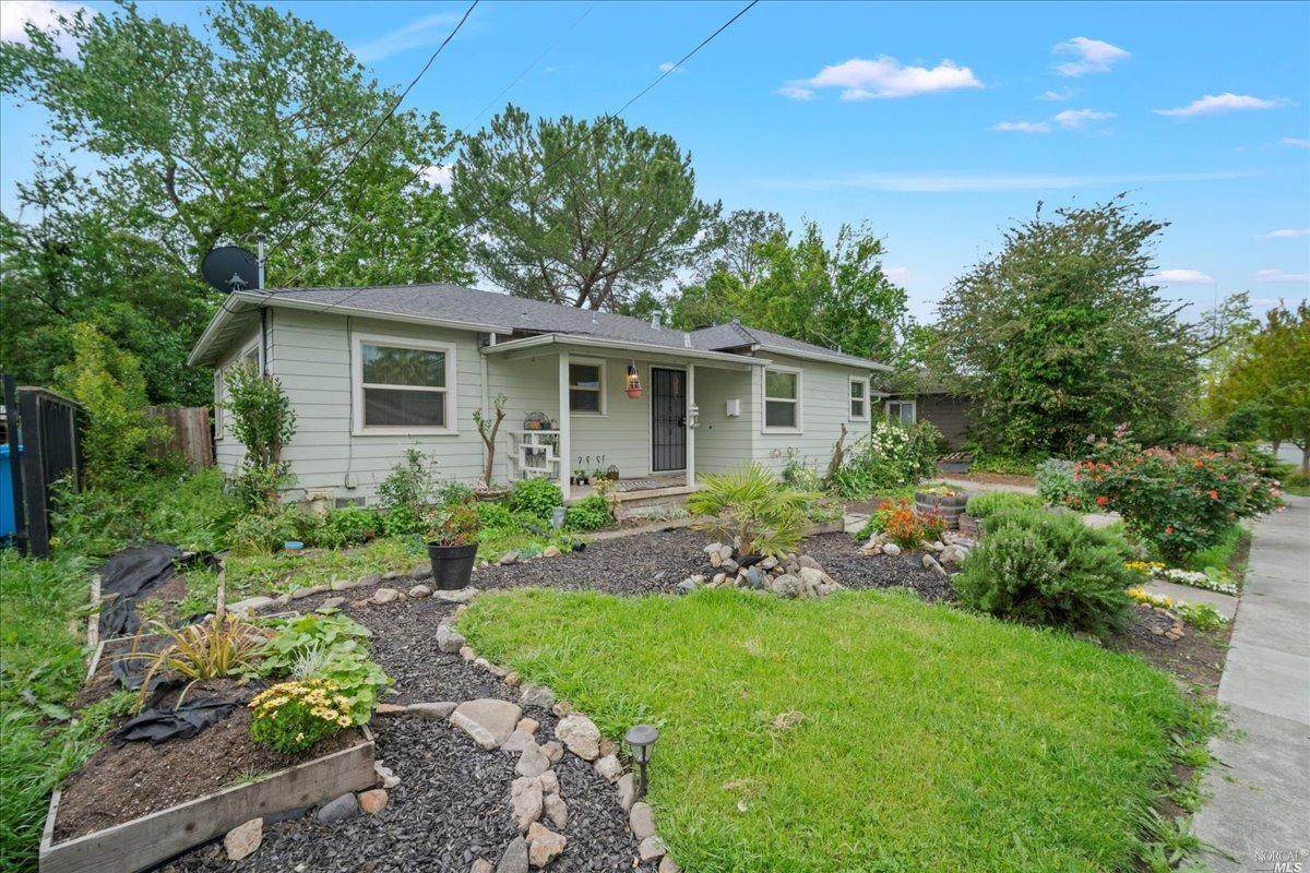 3080 Spring Creek Drive - Photo 1