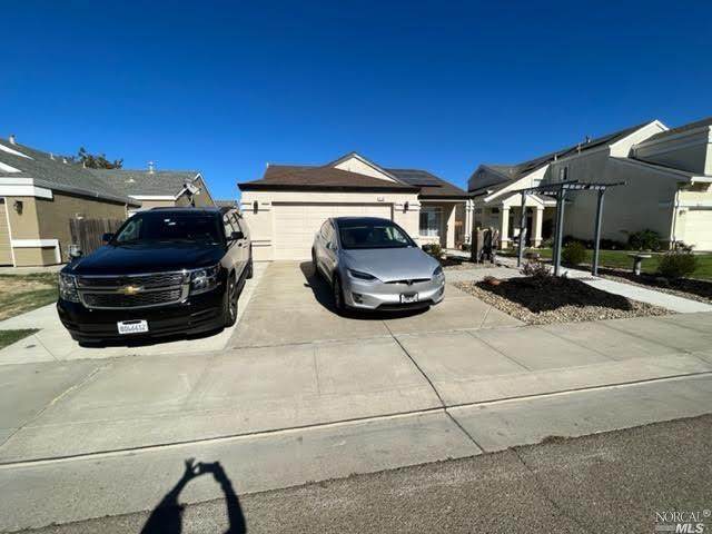 718 Allender Way - Photo 1