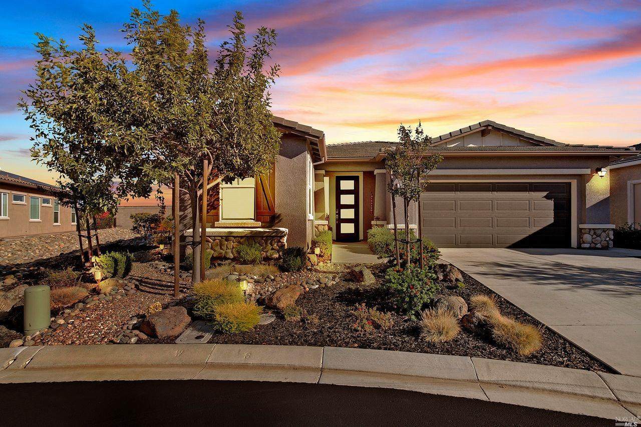 390 Silver Ridge Drive - Photo 1
