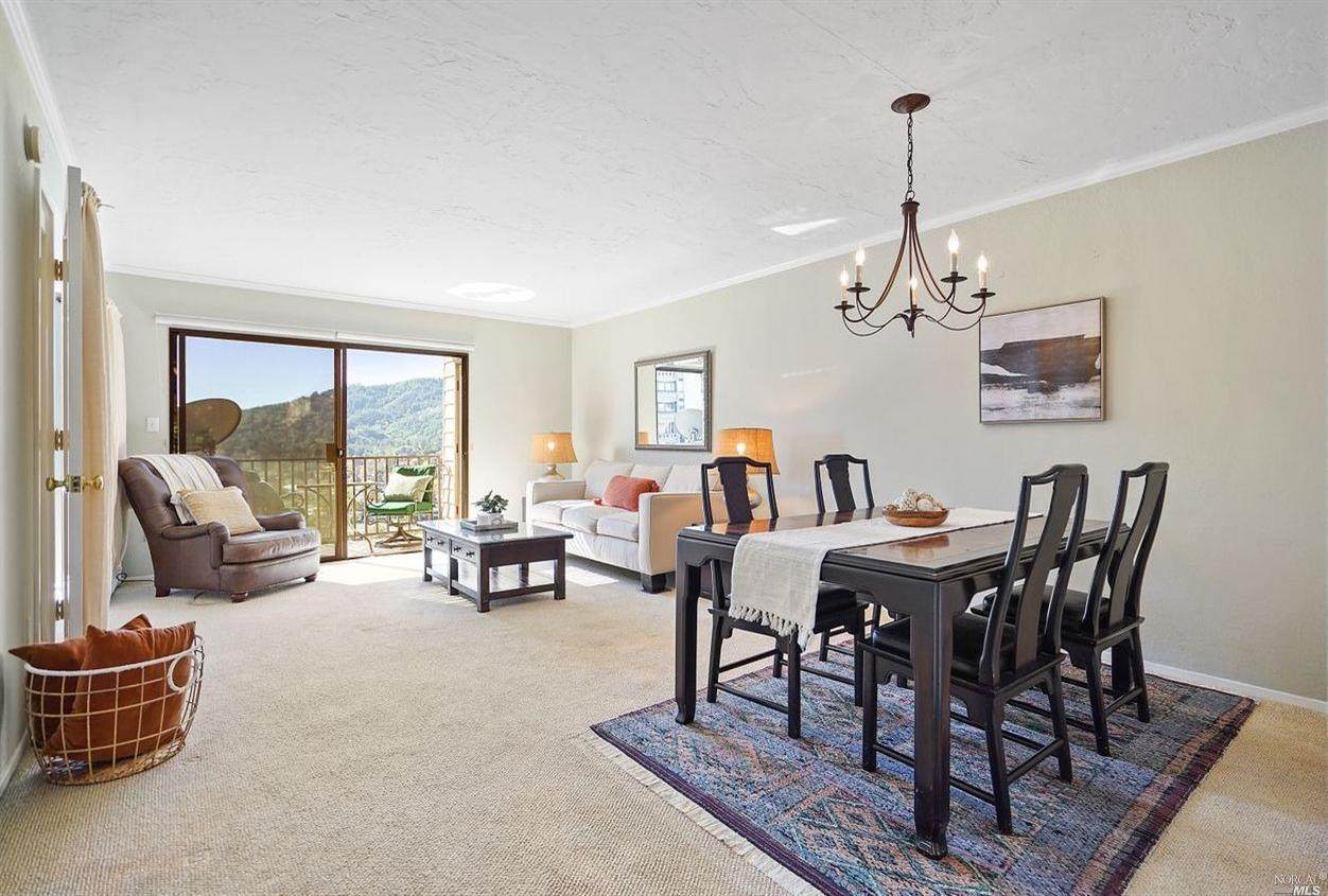 731 Via Casitas - Photo 1