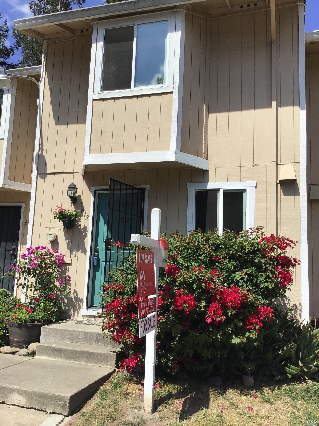 619 Olive Street - Photo 1