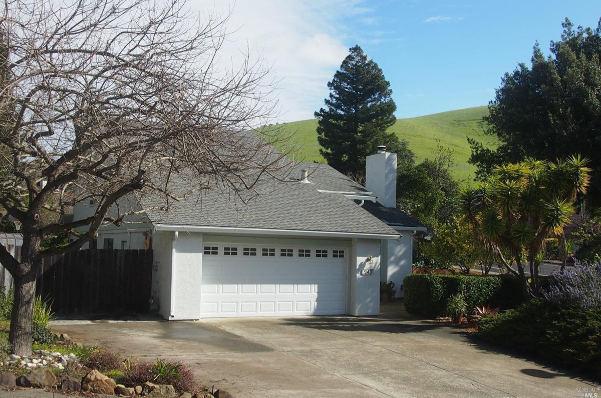940 Bolton Circle - Photo 1