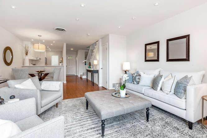 26 Ross Road - Photo 1