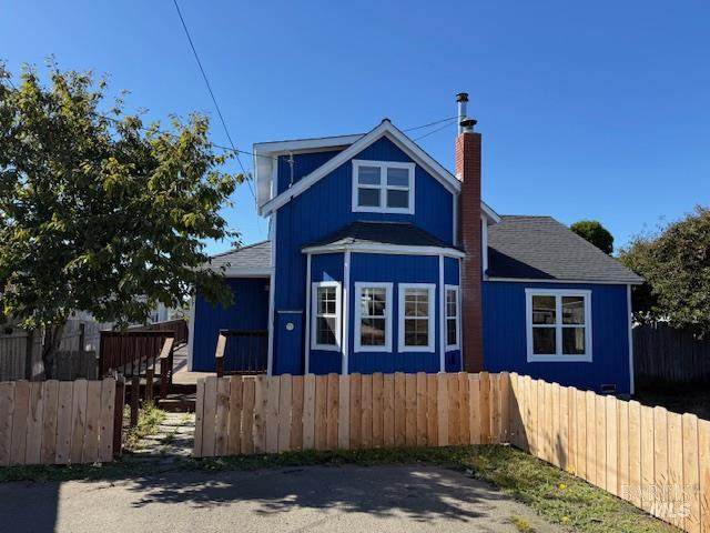 517 Lincoln Street - Photo 1