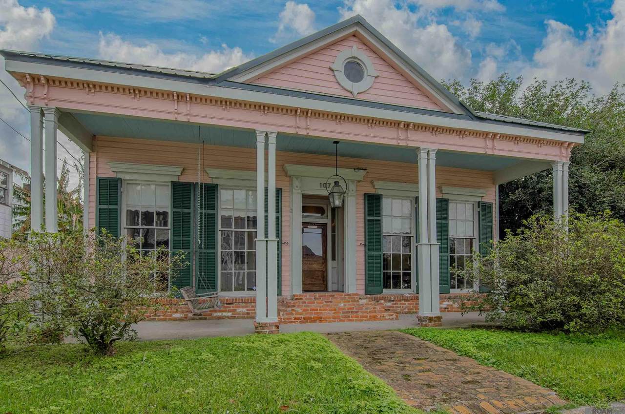 107 Chetimatches St - Photo 1