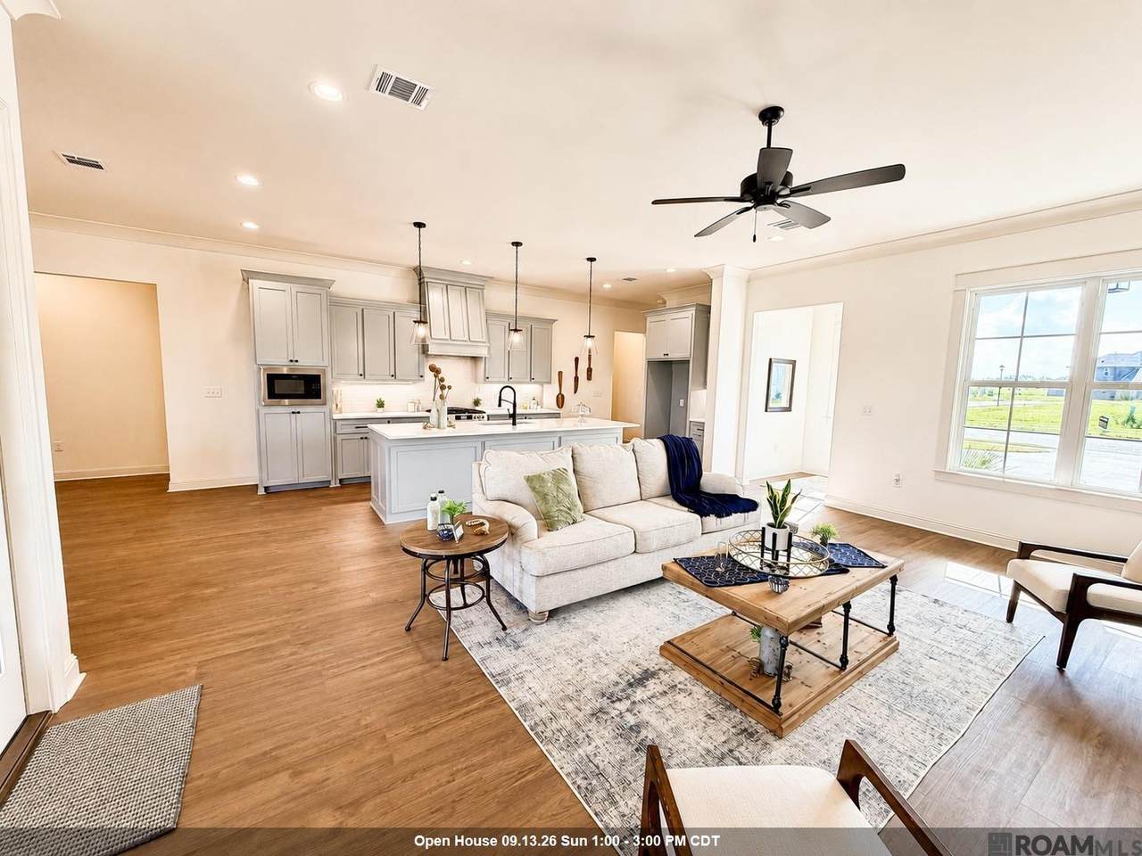 3452 Waterbury Ave - Photo 1