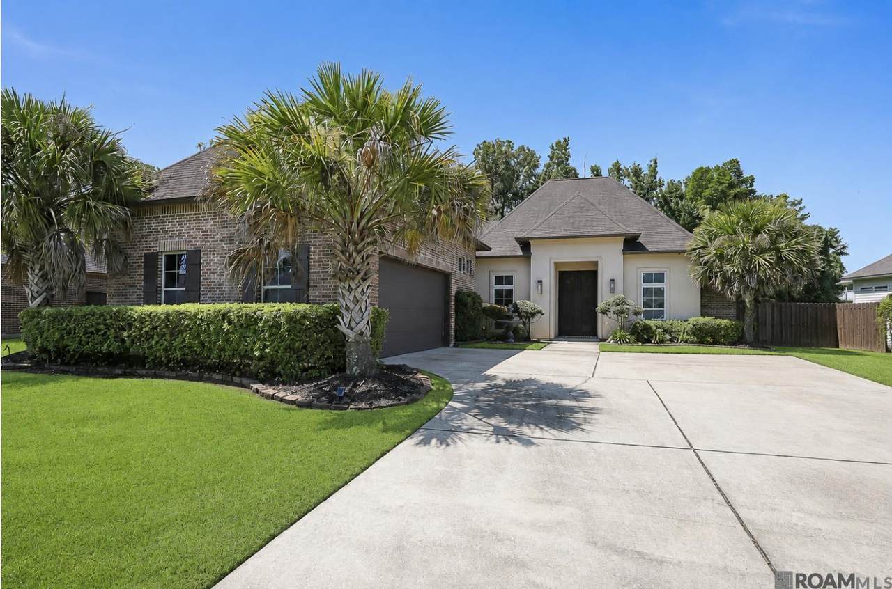 16052 Magnolia Trace Pkwy - Photo 1