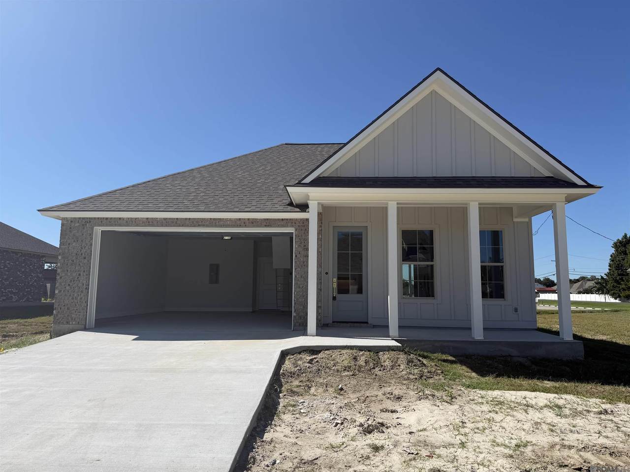 106 Sophia Drive - Photo 1